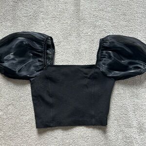 Urban outfitters crop puff sleeve top size small